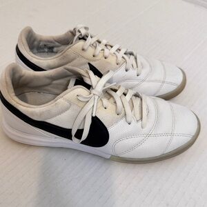 Nike Premier II Sala White Black Sneakers Running Shoes Women’s 7 Classic Shoes